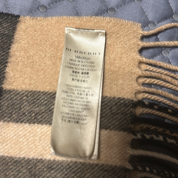 Authentic Burberry Scarf - Picture 4 of 7